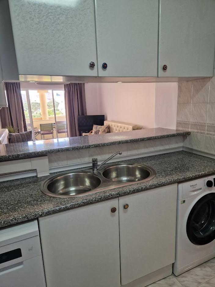 Apartamento T2 Palmeira Gale-Praia Da Gale Guia  Exteriér fotografie